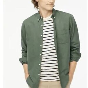 Green Sun Washed Oxford Trailered by J.Crew| 100% Cotton| Size Large